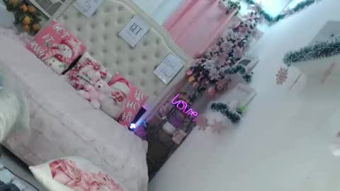 Snapshot of hotsizzling_rica03 chatting on 10-26-25, 10:58 RHICAH online show from 10-26-25, 10:58