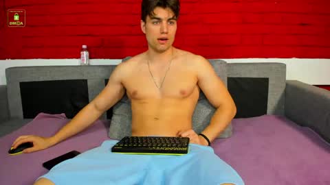 Snapshot of hotsportylad chatting on 05-07-26, 05:24 Kyle Baker online show from 05-07-26, 05:24