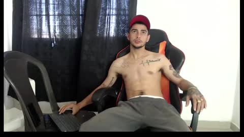 Snapshot of hotsteel420 chatting on 02-15-25, 02:11 hotsteel420 online show from 02-15-25, 02:11