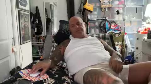 Snapshot of hotstuff775616 chatting on 10-26-25, 01:55 hotstuff775616 online show from 10-26-25, 01:55