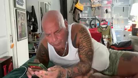 Snapshot of hotstuff775616 chatting on 11-10-25, 02:21 hotstuff775616 online show from 11-10-25, 02:21