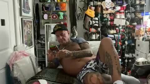 hotstuff775616 online show from 03-02-26, 02:58