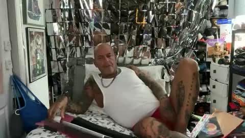 hotstuff775616 online show from 04-27-26, 01:36