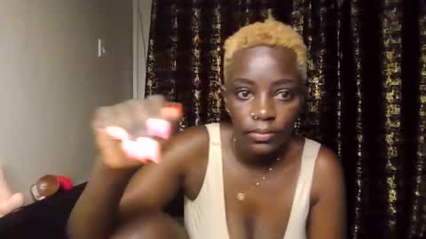 Snapshot of hott_amalia chatting on 02-02-26, 02:43 Amalia online show from 02-02-26, 02:43