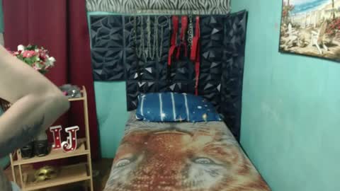 hottasianme online show from 01-08-25, 09:53