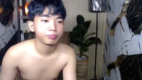 hottestloues online show from 06-01-26, 09:38