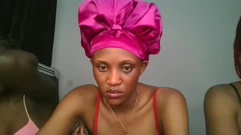 hottie_chyna online show from 12-13-25, 08:36