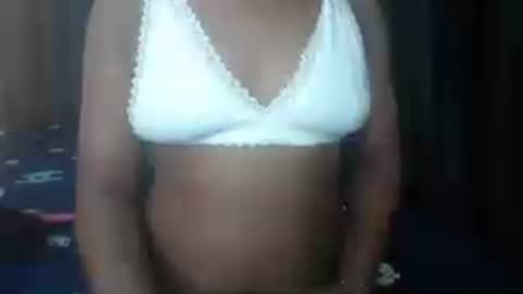 Snapshot of hottie_ebonie chatting on 07-14-26, 09:42 Ella online show from 07-14-26, 09:42