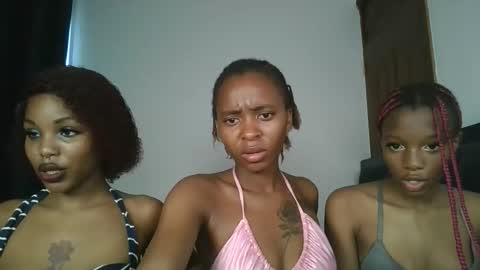 hottie_mistie online show from 04-13-26, 09:37