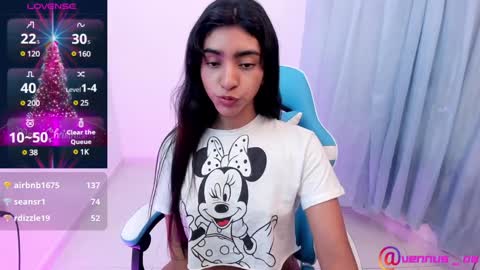 Snapshot of hottie_veronica chatting on 01-03-25, 01:38 Veronica independent model online show from 01-03-25, 01:38