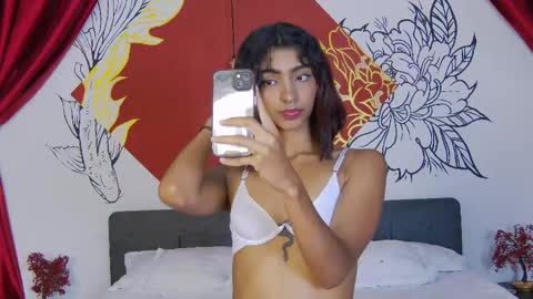 Veronica independent model online show from 04-25-26, 08:28