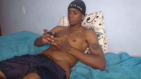 independent Model online show from 08-01-26, 10:30