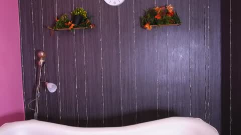 hotties_kittens18 online show from 02-05-25, 03:13