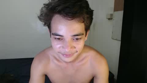 hottiespydie online show from 12-05-25, 04:10