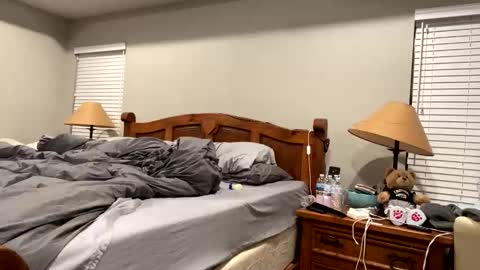 hottiewithabody101 online show from 12-19-25, 03:41