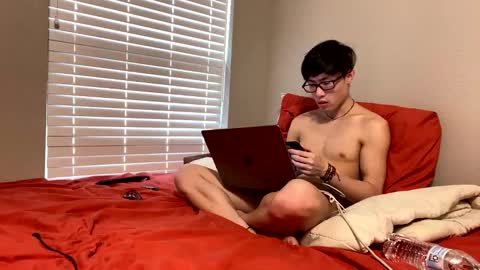 hottiewithabody101 online show from 04-15-26, 07:58