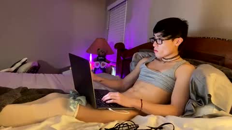 hottiewithabody101 online show from 04-18-26, 07:07