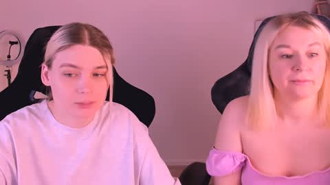 Nessie and Jessie online show from 01-02-25, 07:40