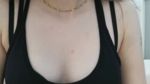 Snapshot of hotwinterxx chatting on 04-19-26, 08:57 Hotwixx online show from 04-19-26, 08:57