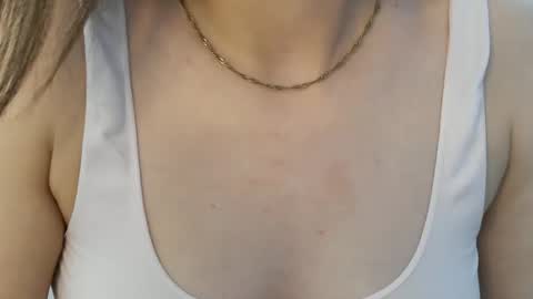 Snapshot of hotwinterxx chatting on 04-22-26, 03:24 Hotwixx online show from 04-22-26, 03:24