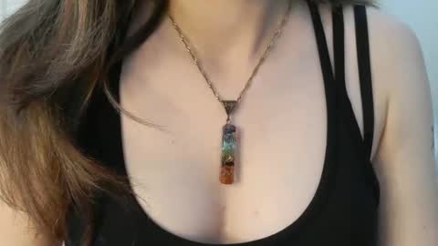 Snapshot of hotwinterxx chatting on 04-25-26, 03:42 Hotwixx online show from 04-25-26, 03:42