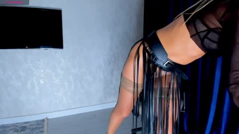 Snapshot of hotyplays chatting on 01-15-25, 06:08 Susan online show from 01-15-25, 06:08