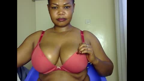 hotysquiter433224 online show from 05-01-26, 05:56