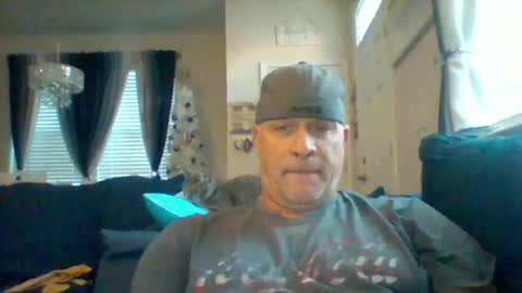 Snapshot of hotyummycock69 chatting on 11-28-25, 09:39 hotyummycock69 online show from 11-28-25, 09:39