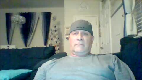 Snapshot of hotyummycock69 chatting on 12-20-25, 03:46 hotyummycock69 online show from 12-20-25, 03:46