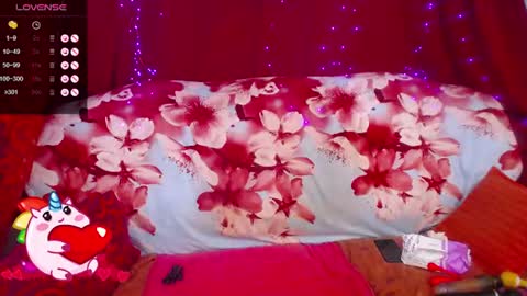 Snapshot of hotzlata chatting on 07-09-26, 09:35 Hotzlata online show from 07-09-26, 09:35