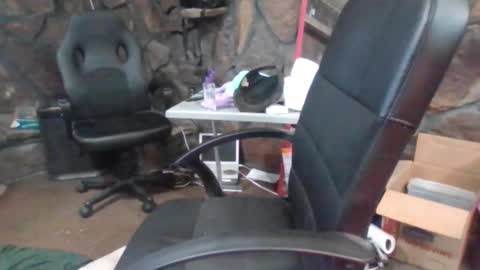 Snapshot of houstonbored chatting on 11-13-25, 10:19 houstonbored online show from 11-13-25, 10:19