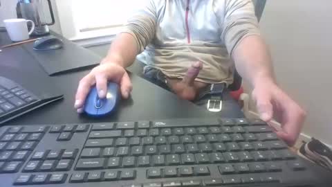 hoverday online show from 11-25-25, 04:07