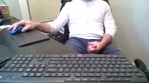 hoverday online show from 12-19-25, 09:22