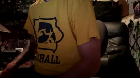 Snapshot of howbowdadareboy33 chatting on 07-15-26, 09:58 ask me online show from 07-15-26, 09:58