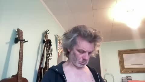 howlingatnothing online show from 11-18-25, 12:53