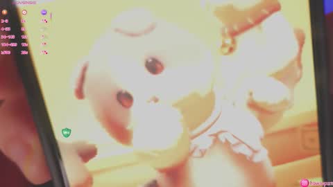 Mia online show from 10-24-25, 05:09