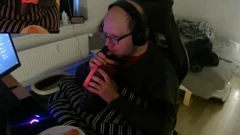 Christian online show from 04-27-26, 04:54