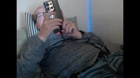 Snapshot of hoyboydkk chatting on 05-01-26, 09:47 Christian online show from 05-01-26, 09:47