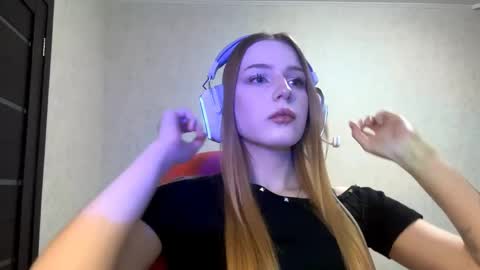 Snapshot of hrxxccvex chatting on 04-13-26, 07:52 Hikki online show from 04-13-26, 07:52