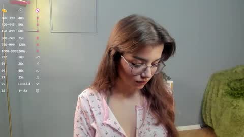 Diane online show from 09-25-25, 07:06