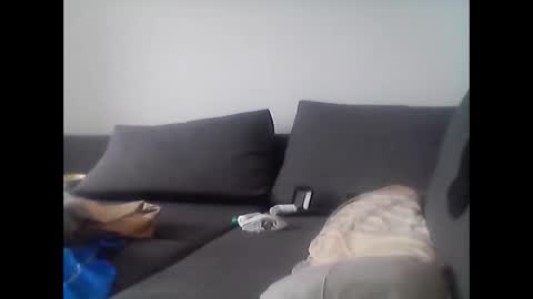 hubikush22 online show from 10-28-25, 02:20