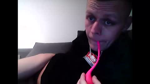 hubikush22 online show from 03-16-26, 06:01