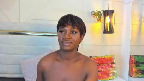 Snapshot of huddah_cam chatting on 02-22-25, 02:30 huddah online show from 02-22-25, 02:30