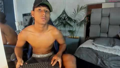 Hudson Beasley online show from 10-21-25, 01:12