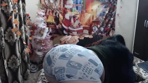 hugeassdevil online show from 02-20-25, 12:41