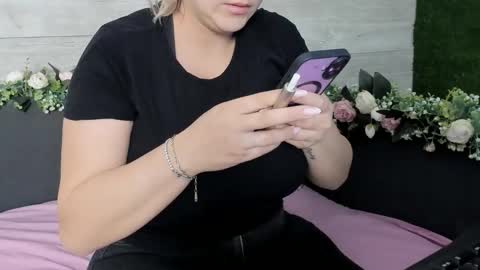 Erin online show from 03-07-25, 04:24