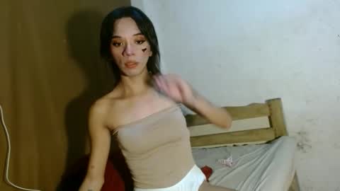 Snapshot of hugecock_caraxx chatting on 11-01-25, 10:50 Cara online show from 11-01-25, 10:50