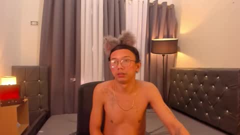 hugecock_pretty714250 online show from 11-30-25, 12:58