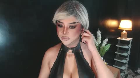 Christine online show from 05-18-26, 04:57