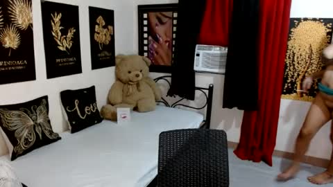 hugecockgoddessx online show from 07-09-26, 07:23